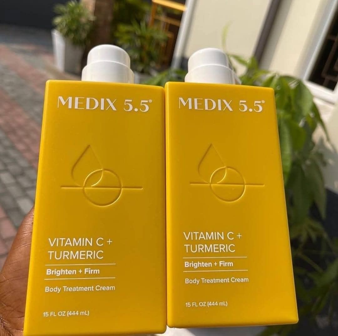 Medix 5.5 Vitamin C + Turmeric Body Cream (444ml / 15 fl. oz.)