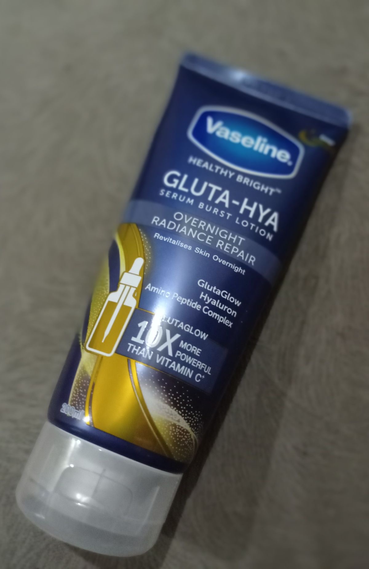 Vaseline Healthy Bright Gluta-Hya Overnight Radiance Repair Serum